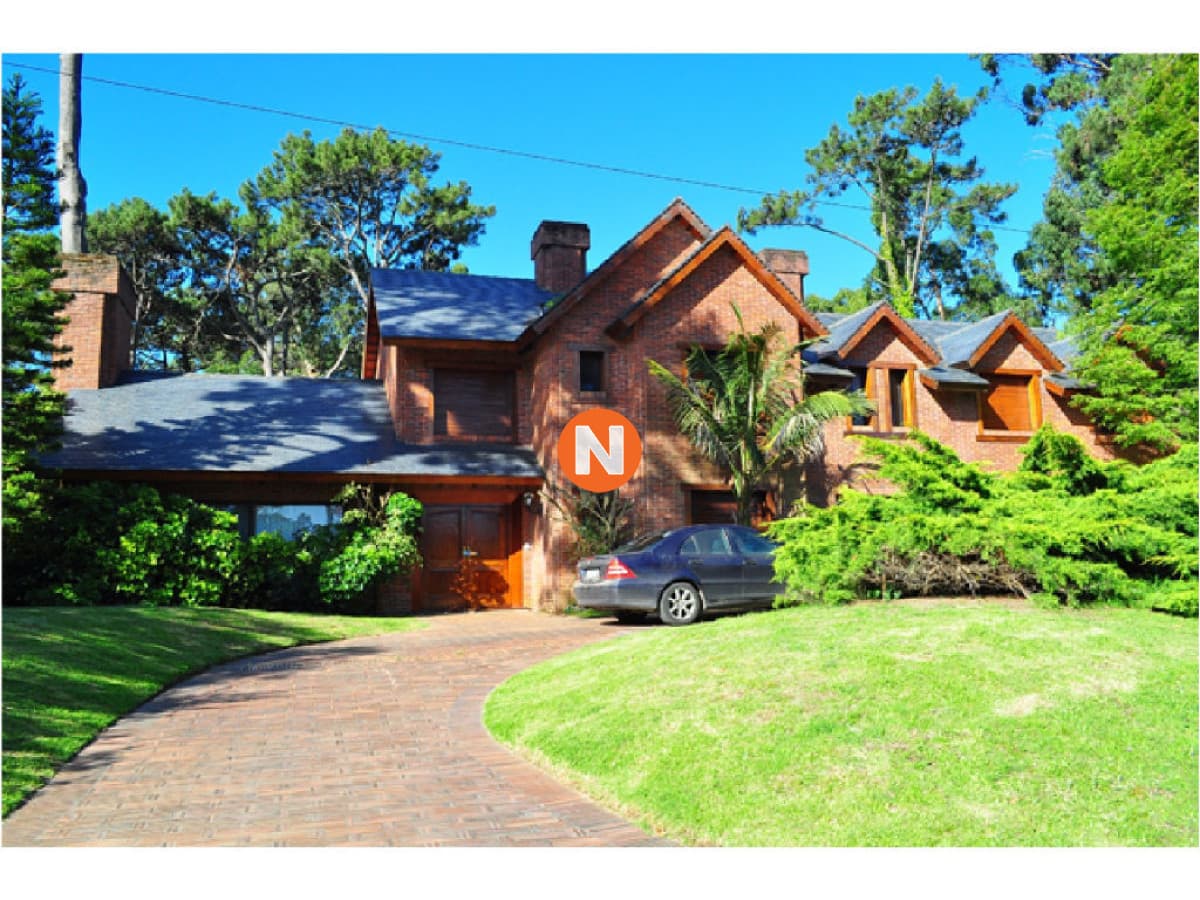 Casa en Venta y Alquiler, Golf, Punta del Este, 4 Dormitorio ...