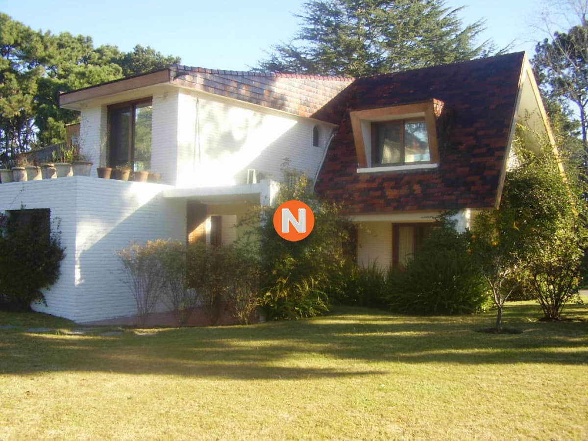 Casa en Venta y Alquiler, Lugano, Punta del Este, 4 Dormitor ...