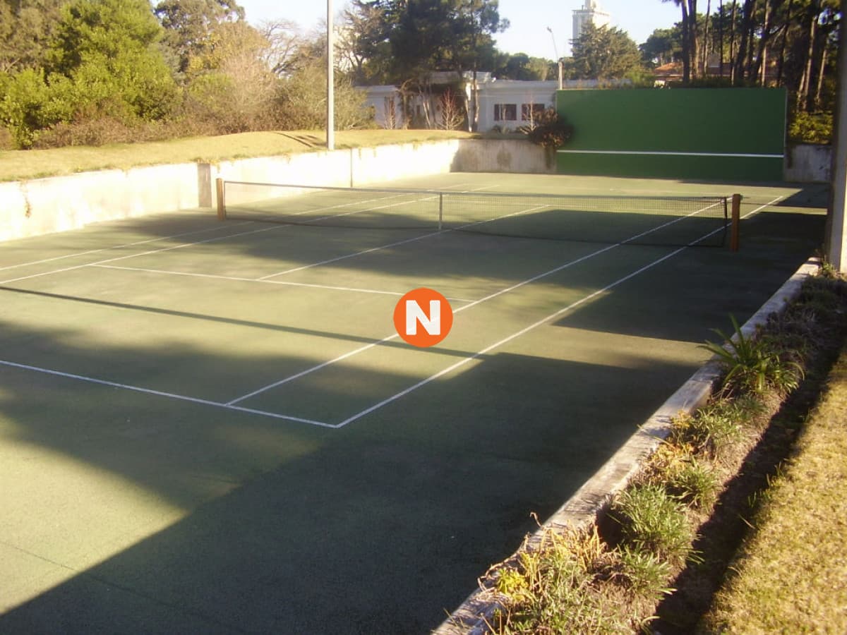 Casa en Venta y Alquiler, Lugano, Punta del Este, 4 Dormitor ...