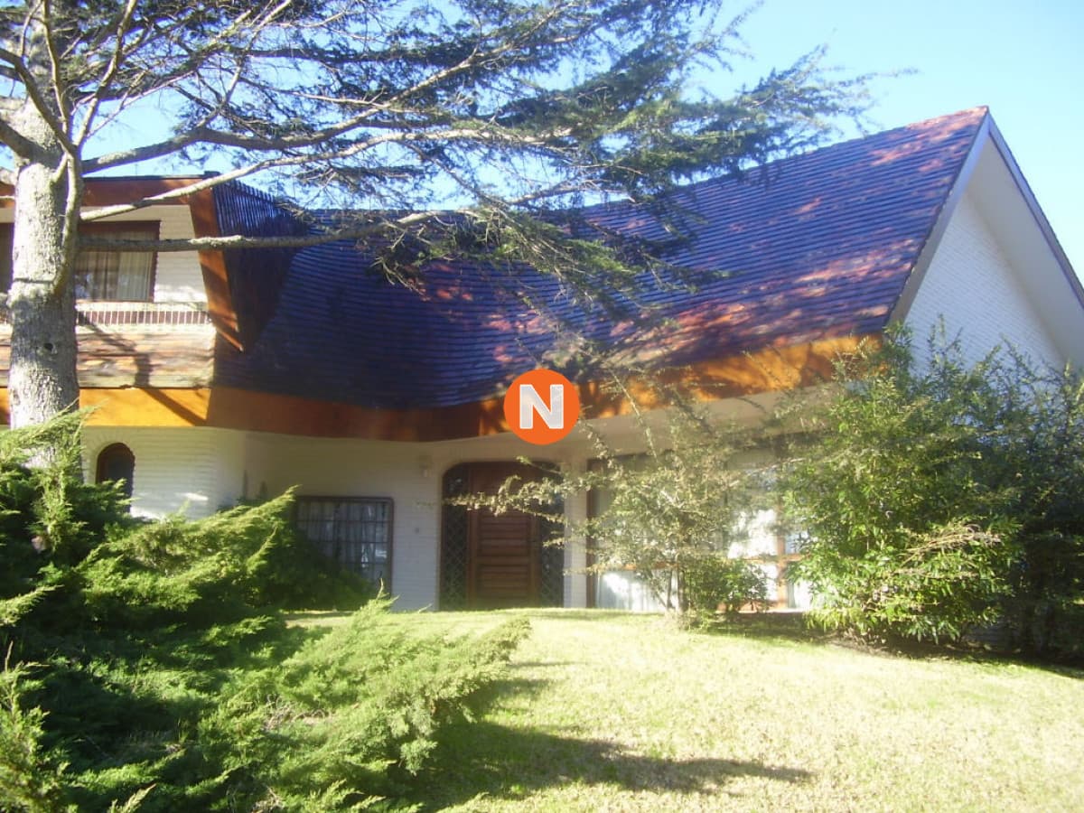 Casa en Venta y Alquiler, Lugano, Punta del Este, 4 Dormitor ...