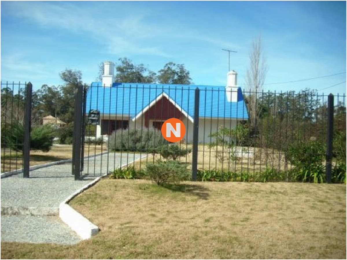 Casa en Venta y Alquiler, Golf, Punta del Este, 6 Dormitorio ...