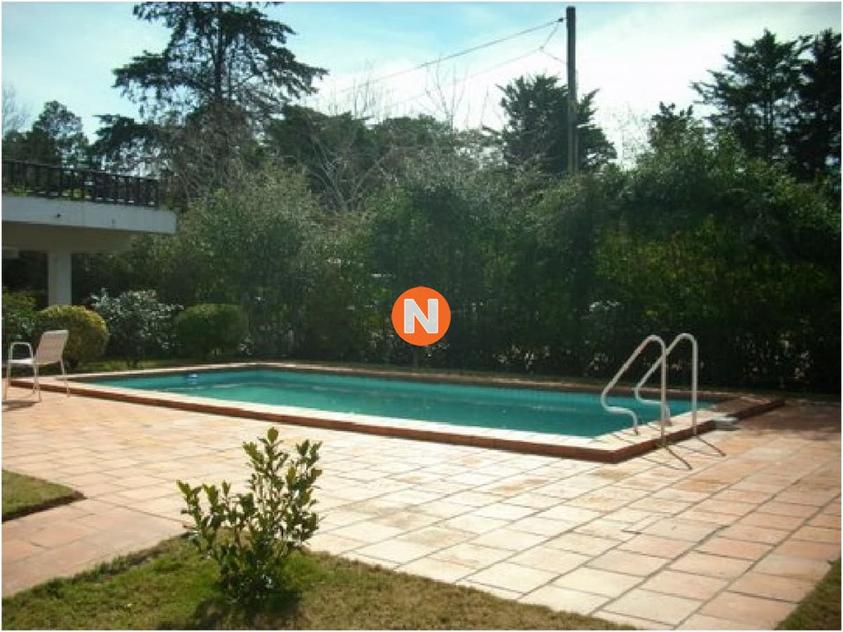 Casa en Venta y Alquiler, Golf, Punta del Este, 6 Dormitorio ...