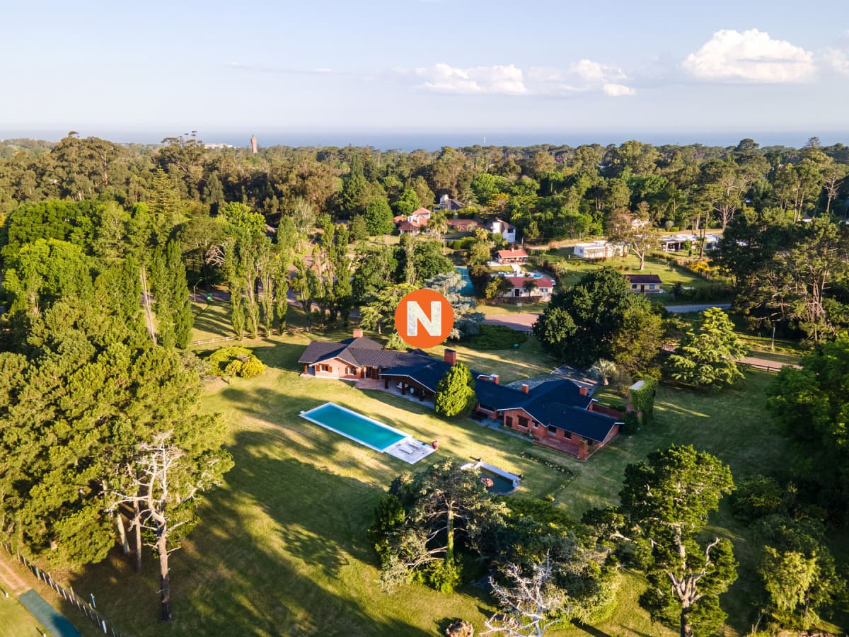 Venta de exclusiva casa en el Golf