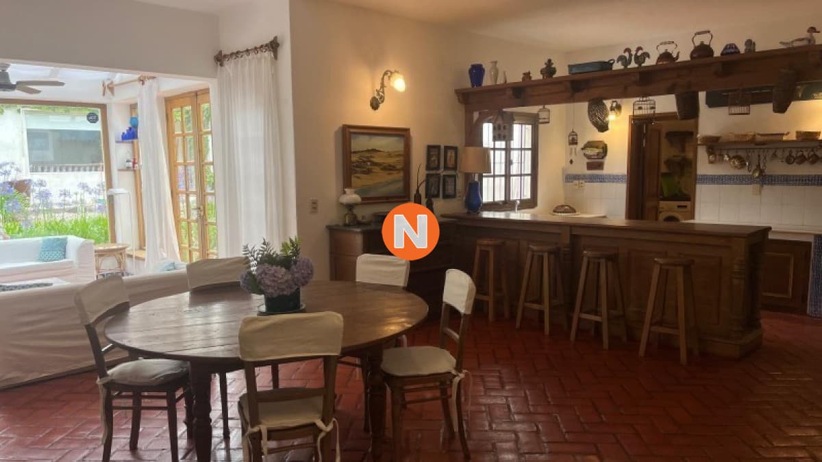 Casa en Venta, 6 dormitorios, La Barra