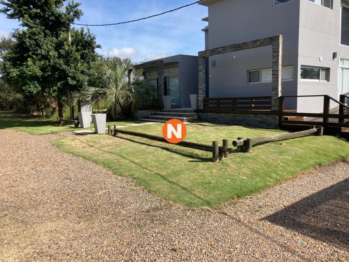 Gran oportunidad en Pueblo San Vicente. EN VENTA