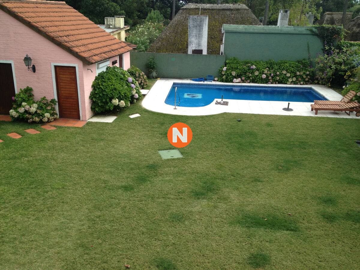 Casa en Alquiler, Pinares, Punta del Este, 4 Dormitorios.