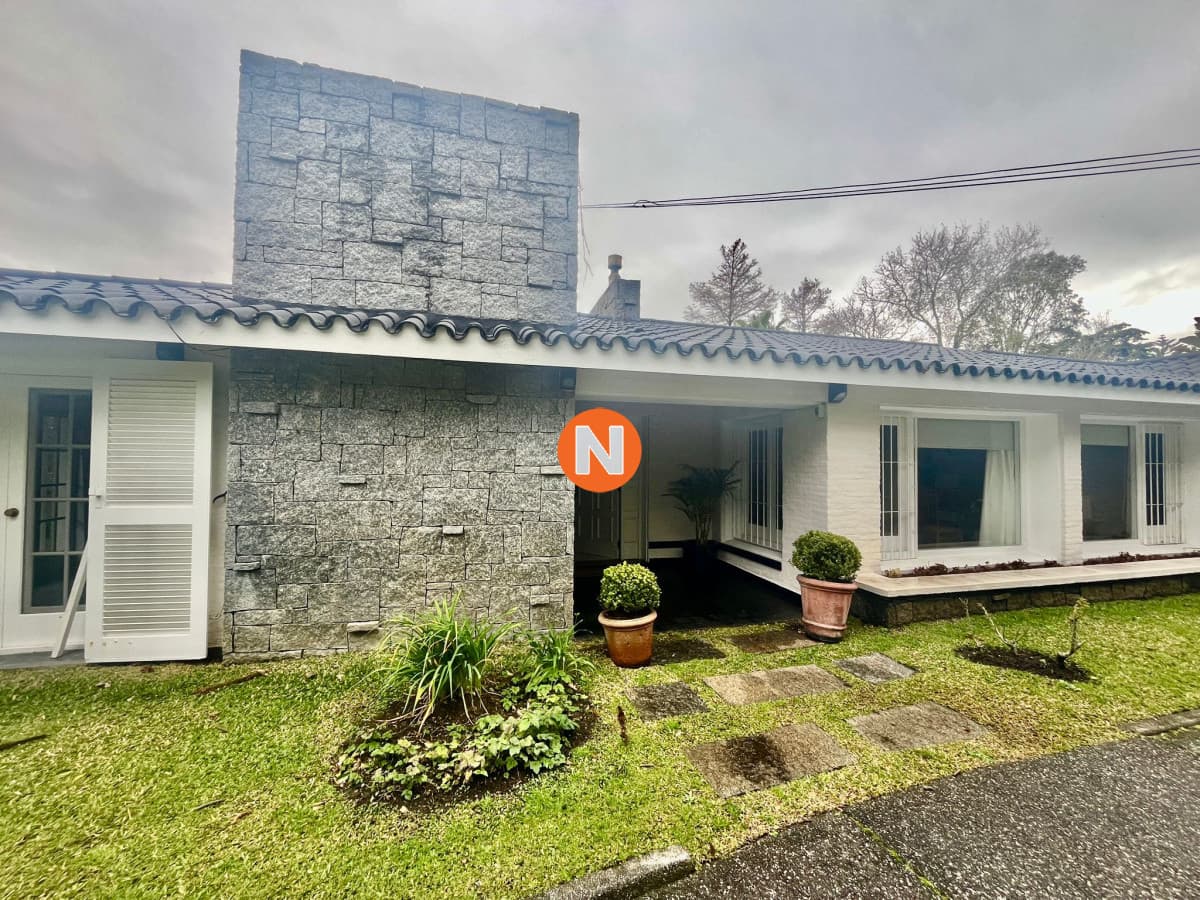 Casa en Venta, Mansa, Punta del Este, 3 Dormitorios.
