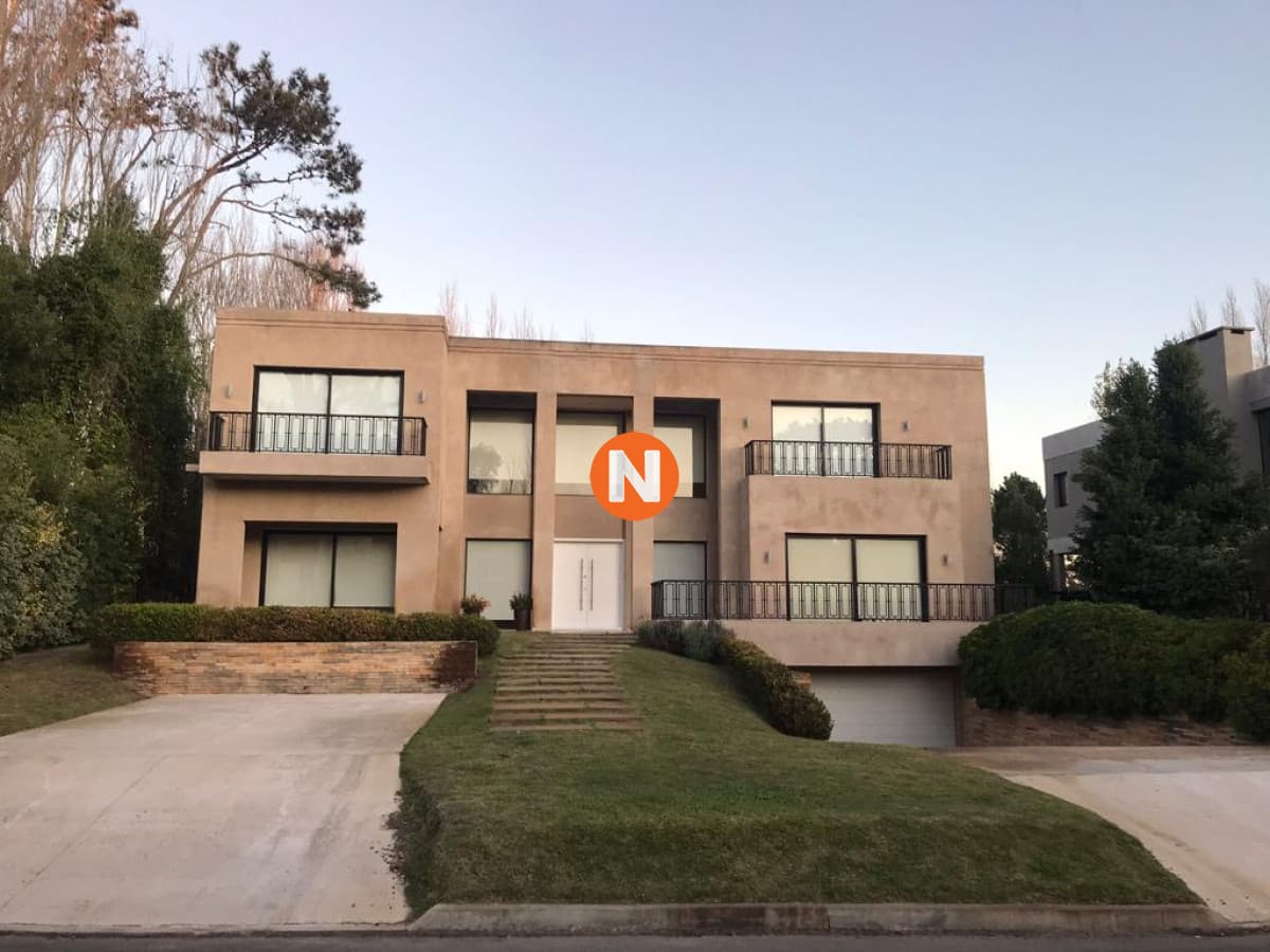 Espectacular Casa venta y alquiler de temporada