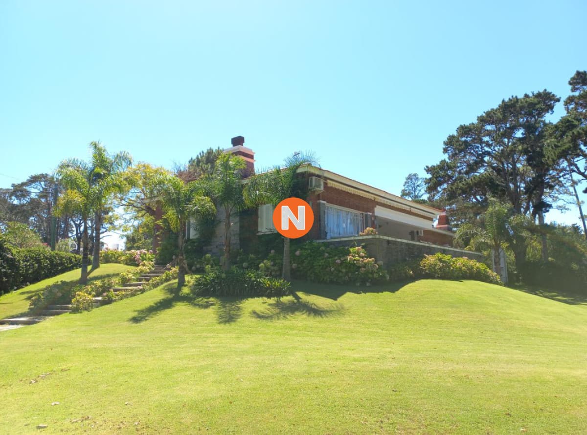 Exclusiva Casa en Venta, 10 dormitorios