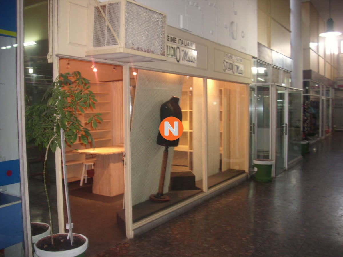 Local en Venta en Av. Gorlero Punta del Este