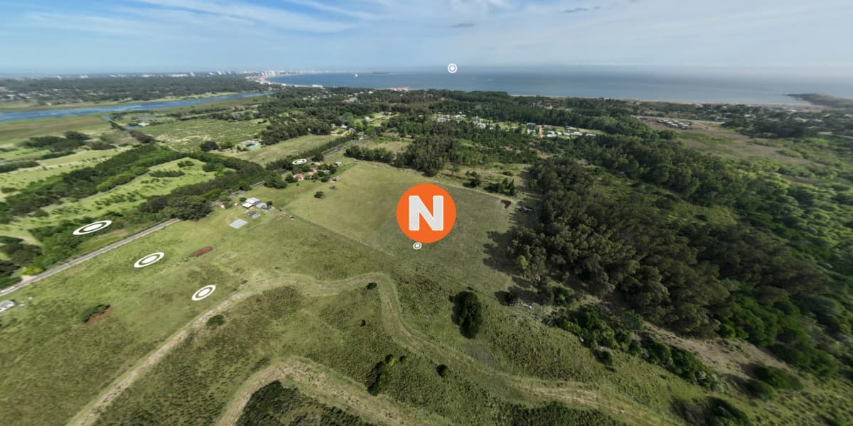 Lotes en Punta Ballena en Barrio Privado