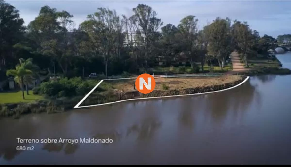 Hermoso terreno frente al puente de La Barra