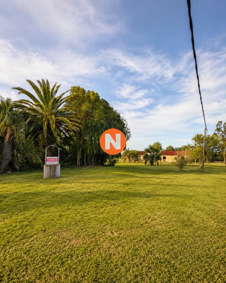 Terreno esquinero de 590 m² en Garzón