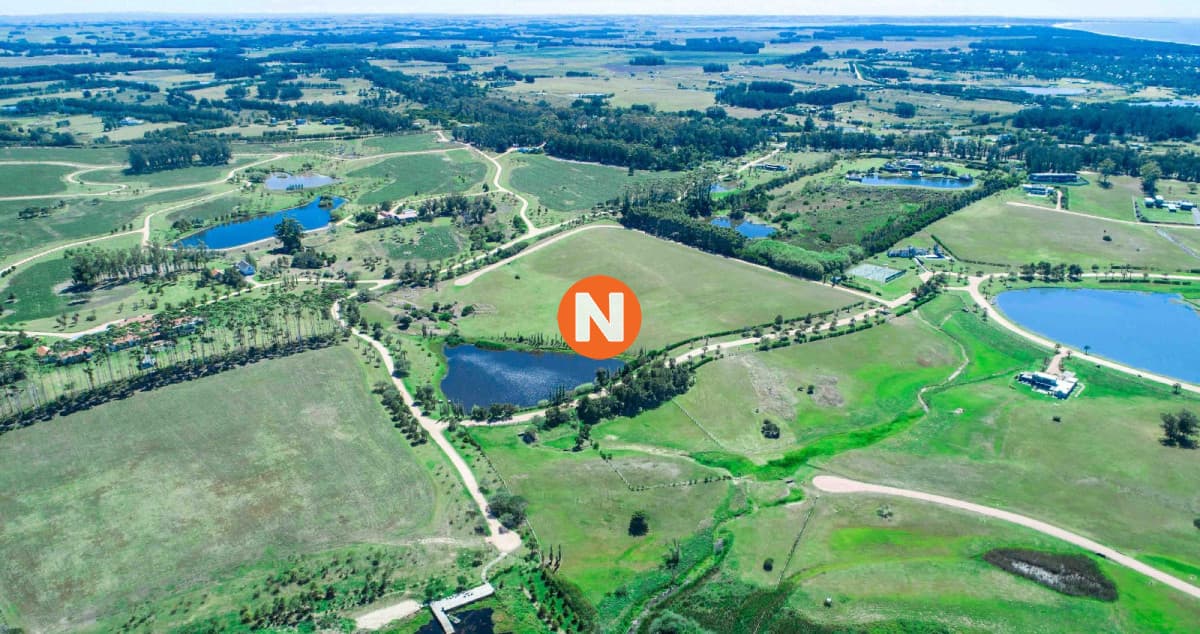 Lote en Laguna Estate, Manantiales