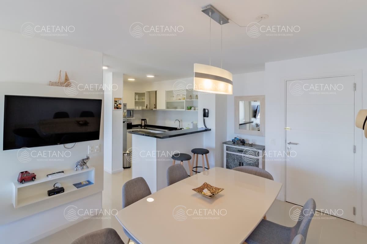 Hermoso Apartamento en torre Arenas del Mar 2