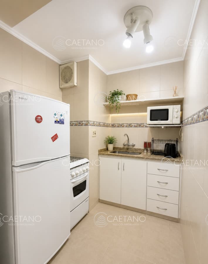Apartamento en Venta y Alquiler, Peninsula, Punta del Este, 1 Dormitorios.