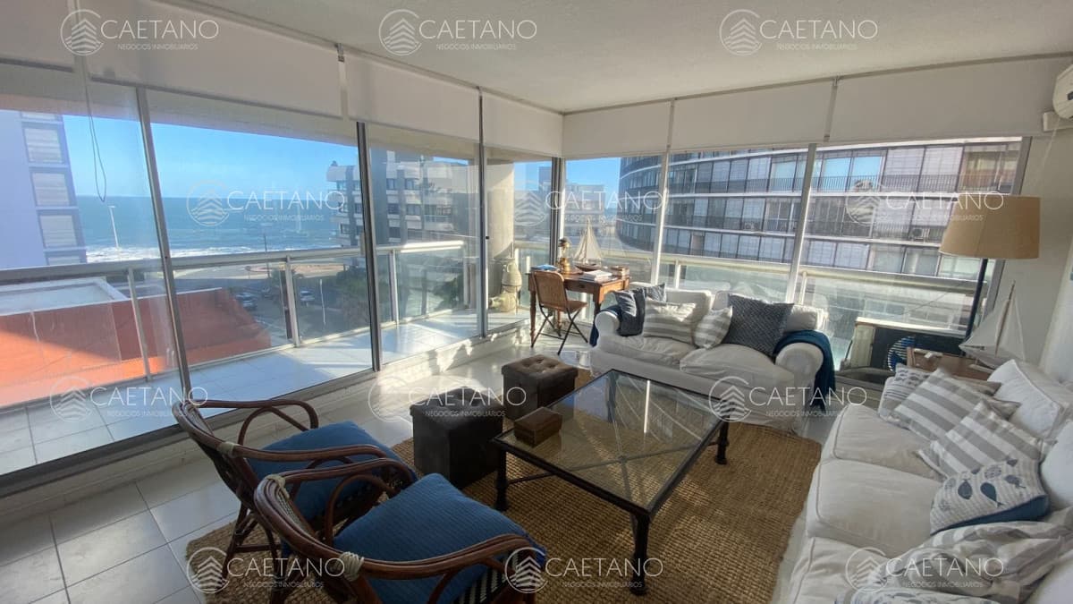 Apartamento en Peninsula,2 dormitorios con vista