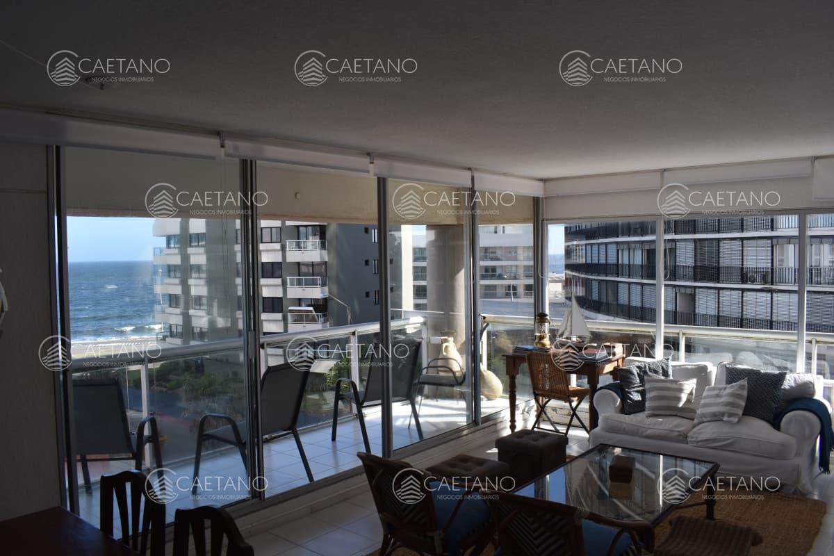 Apartamento en Peninsula,2 dormitorios con vista