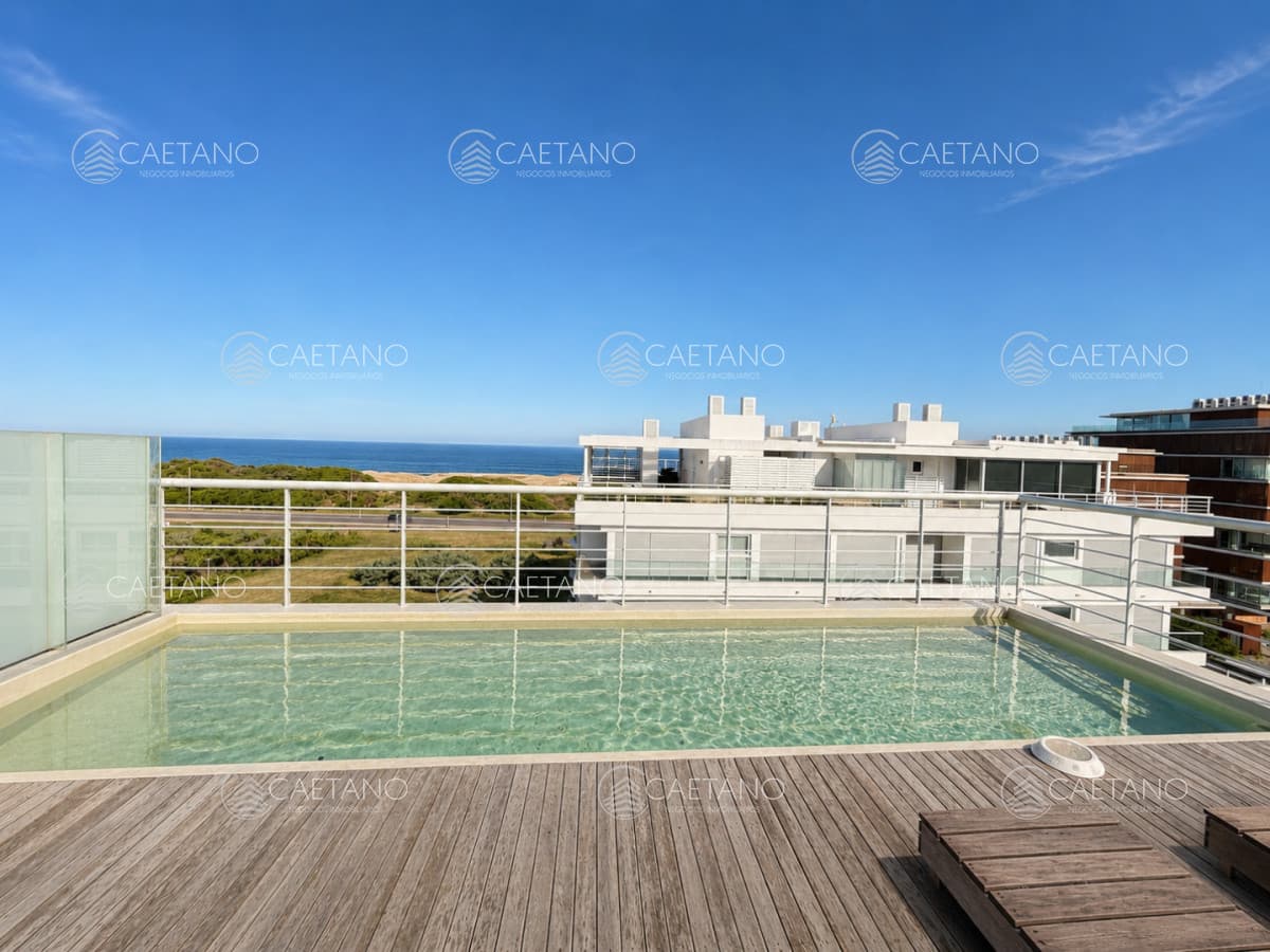 Lujoso pent house brava venta