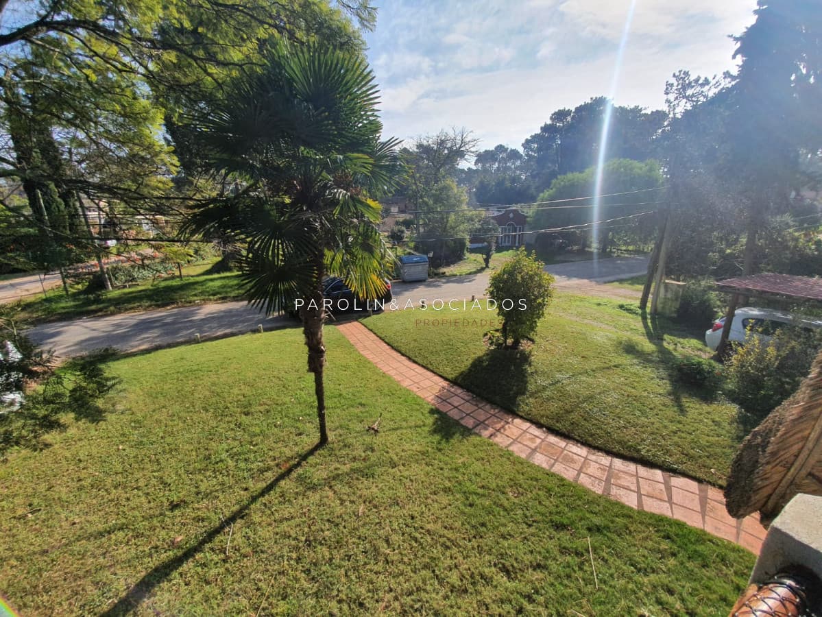 Casa en venta de 2 dormitorios en Pinares, Punta del Este.