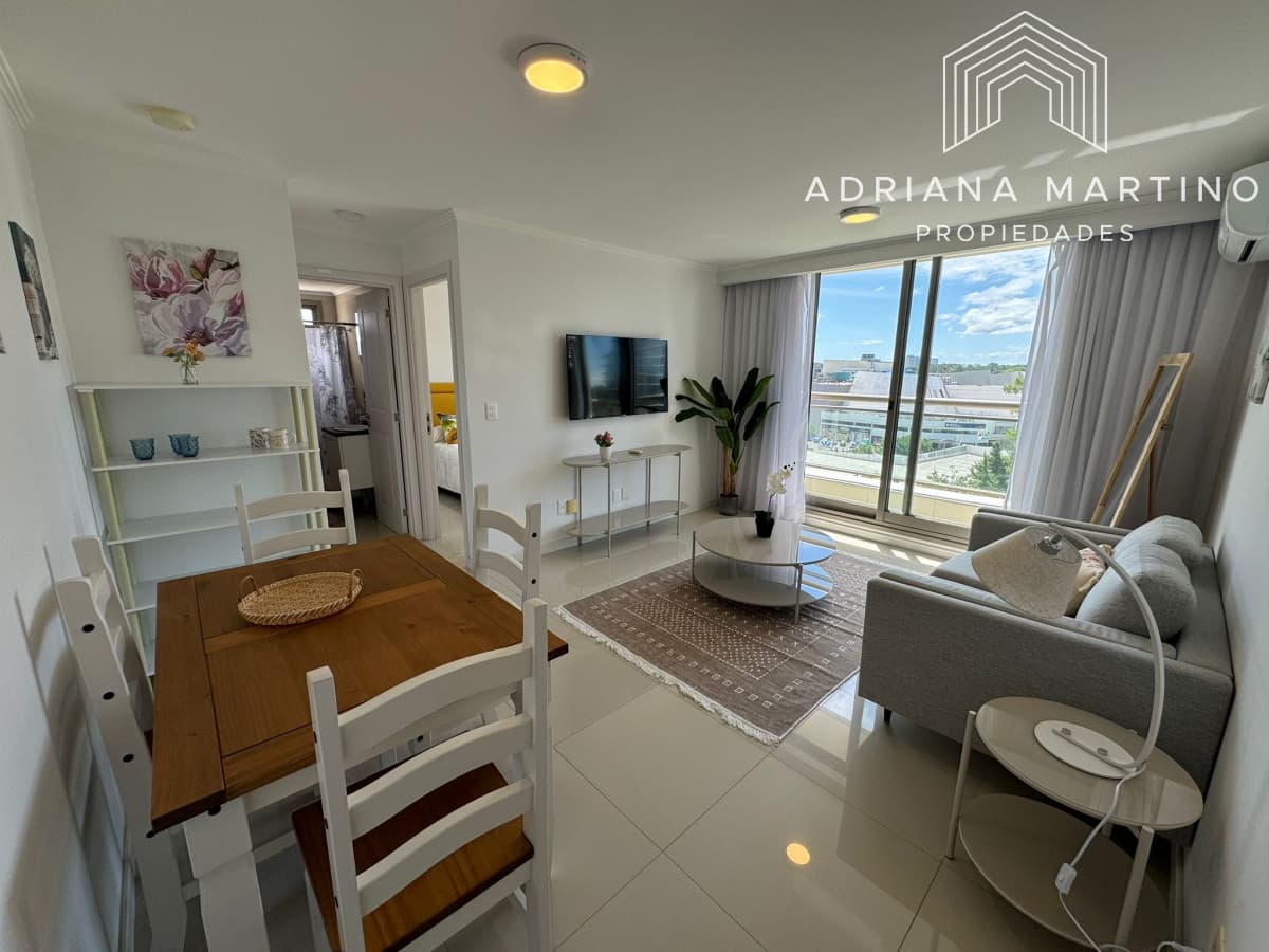 Alquiler Anual Apto. 1 Dorm. En Península Punta Este