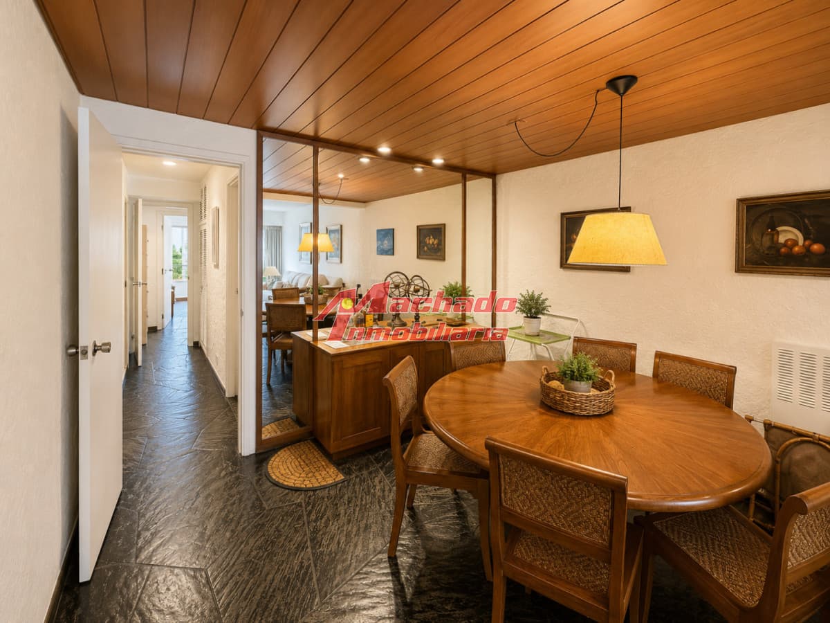 Venta de  Apartamento en Península - Punta del Este