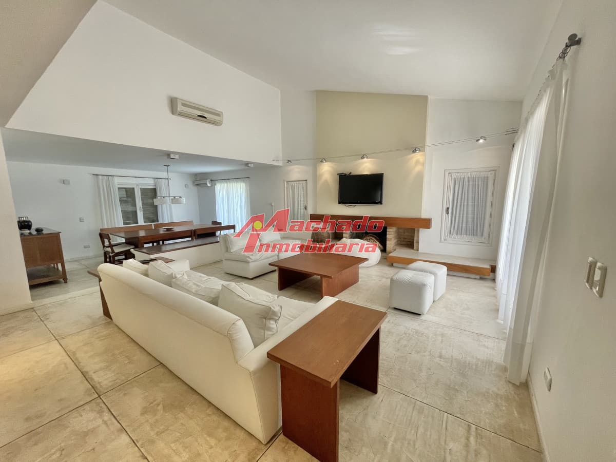 Casa en Venta y Alquiler en Punta del Este