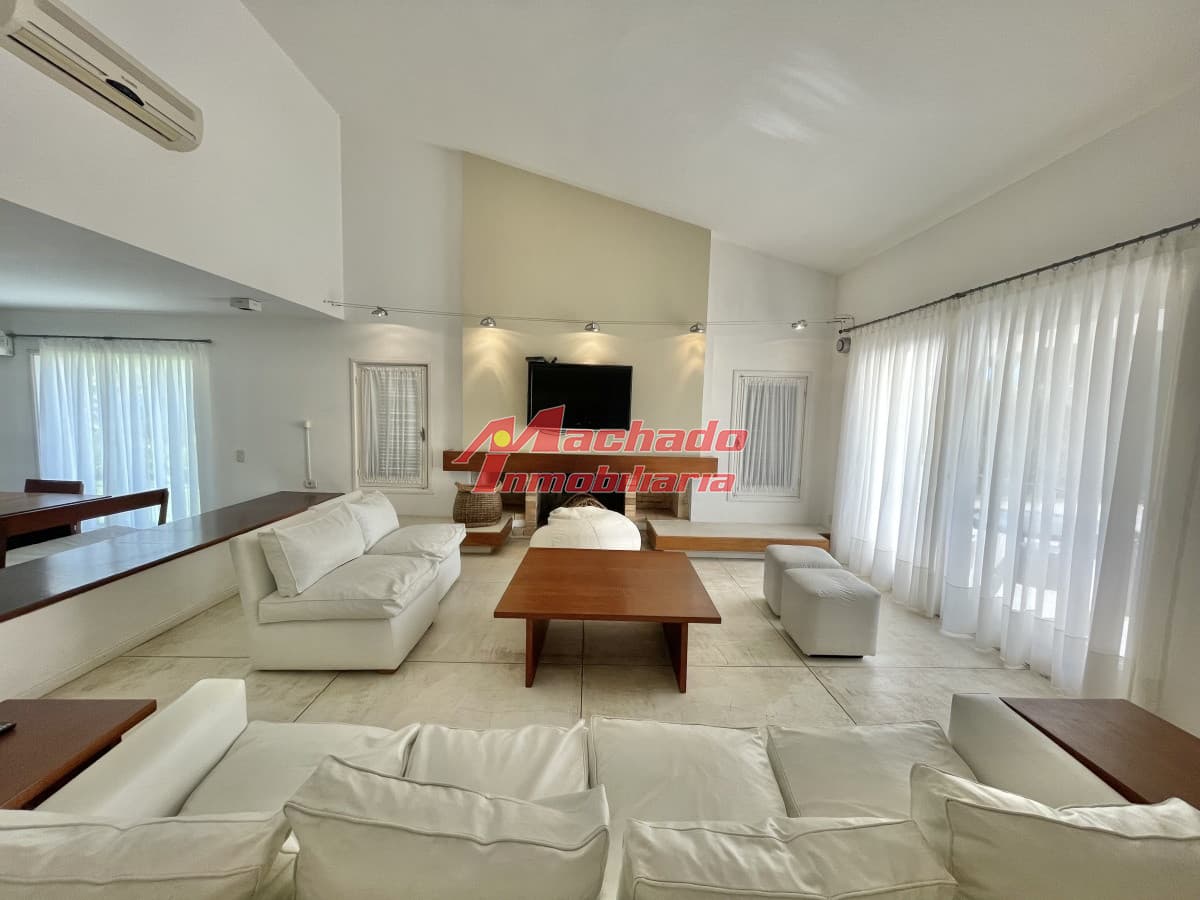 Casa en Venta y Alquiler en Punta del Este