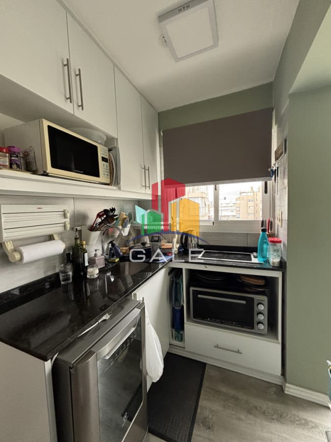 Gale Propiedades & Escribanía Apartamento ID.4747 - OPORTUNIDAD en Península con Cochera Techada, 1 y medio dormitorios