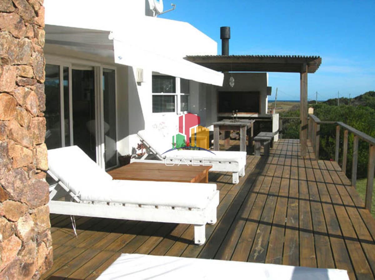 Gale Propiedades & Escribanía Casa ID.4542 - Casa en Venta, Santa Mónica, Manantiales, 4 Dormitorios.