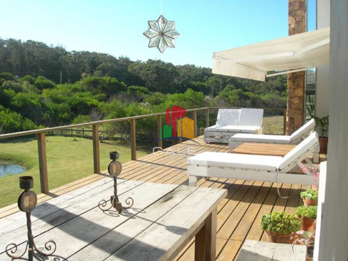 Gale Propiedades & Escribanía Casa ID.4542 - Casa en Venta, Santa Mónica, Manantiales, 4 Dormitorios.