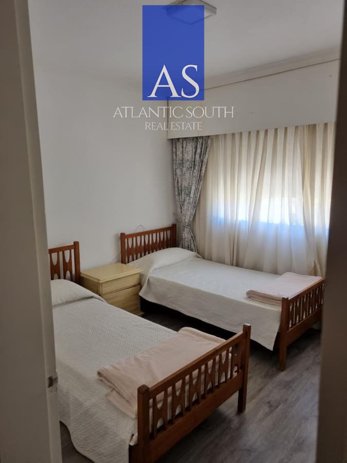 Apartamento 3 dormitorios con terraa y garage Playa Mansa
