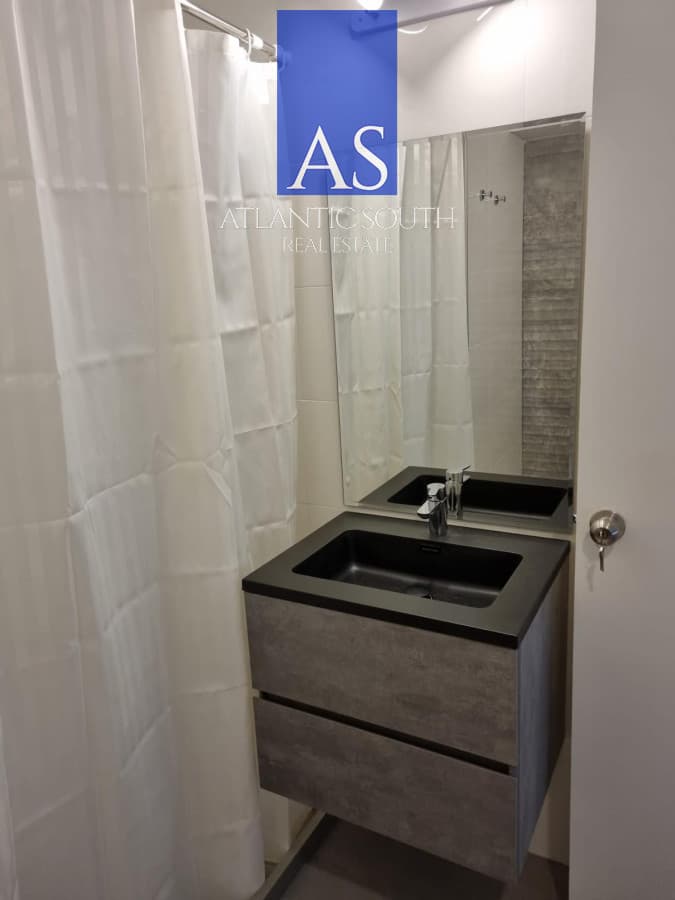 Apartamento 3 dormitorios con terraa y garage Playa Mansa