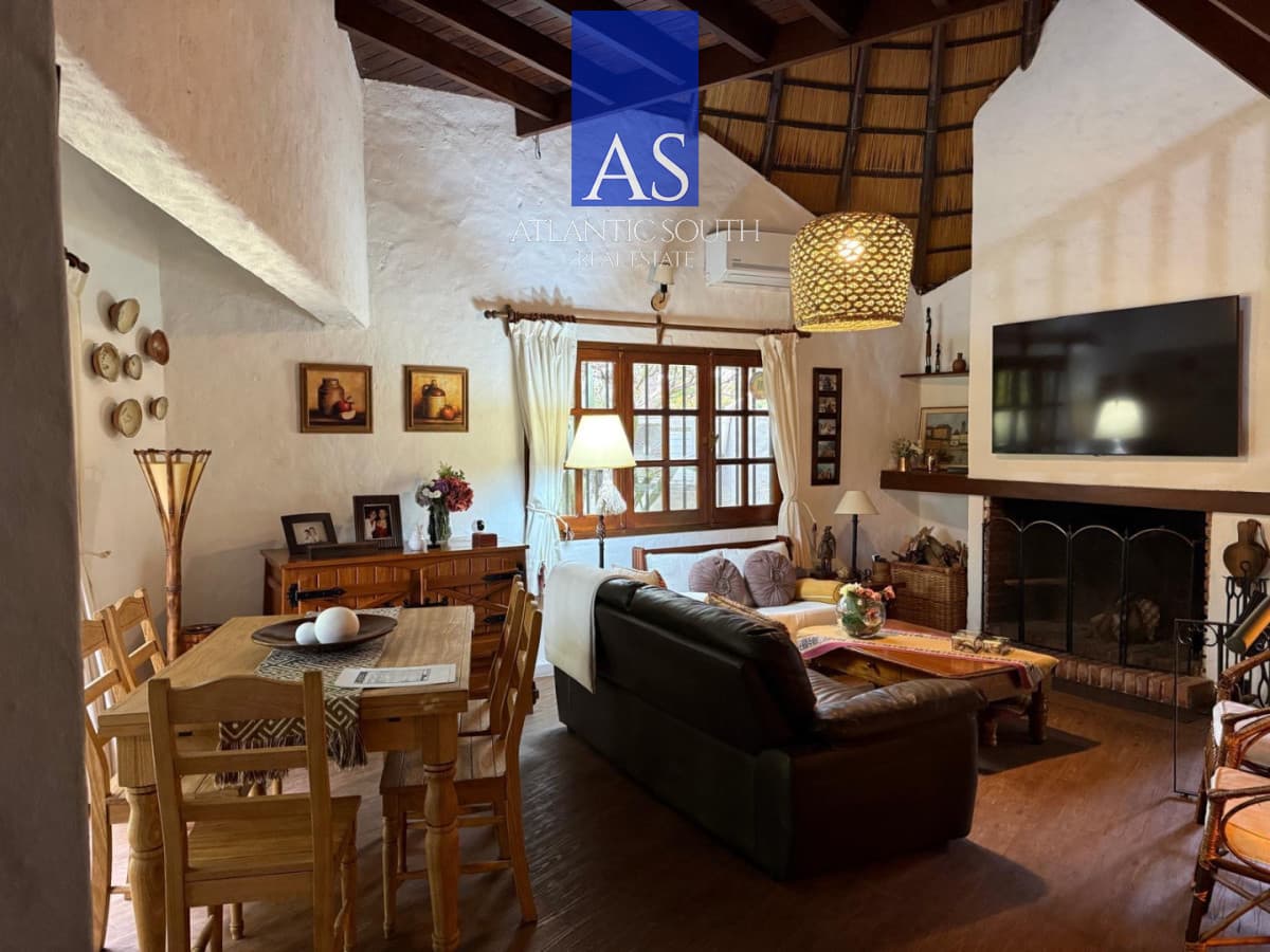 Casa 4 dormitorios Pinares Punta del Este