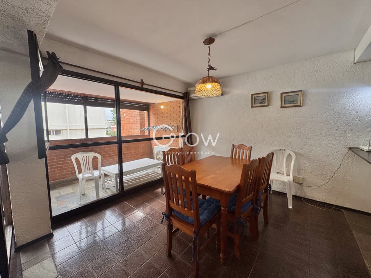 AIDY GRILL DUPLEX APARTAMENTO EN VENTA DE 2 DORMITORIOS