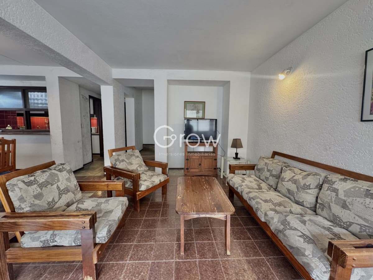 AIDY GRILL DUPLEX APARTAMENTO EN VENTA DE 2 DORMITORIOS