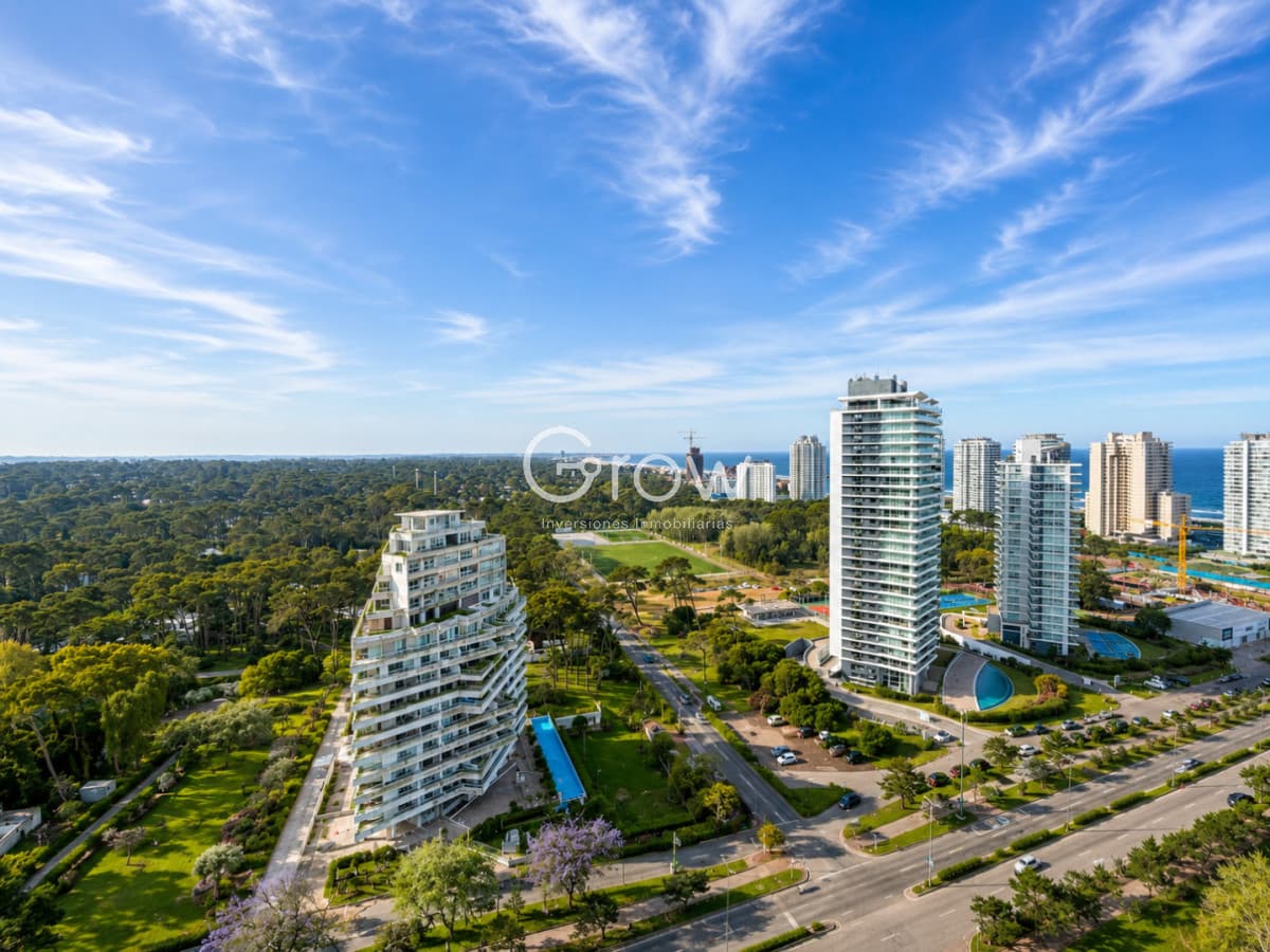 Penthouse con Vistas al Mar, Parrillero Propio y Tres Dormitorios Potenciales