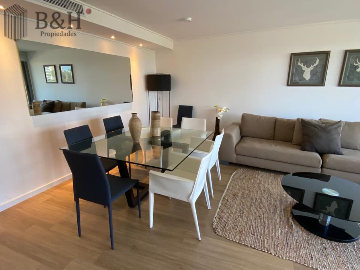 Venta y Alquiler de apartamento 3 ambientes - Aidy Grill, Punta del Este