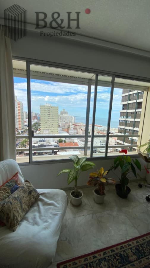 Apartamento en Venta y Alquiler, Peninsula, Punta del Este, 1 Dormitorios.
