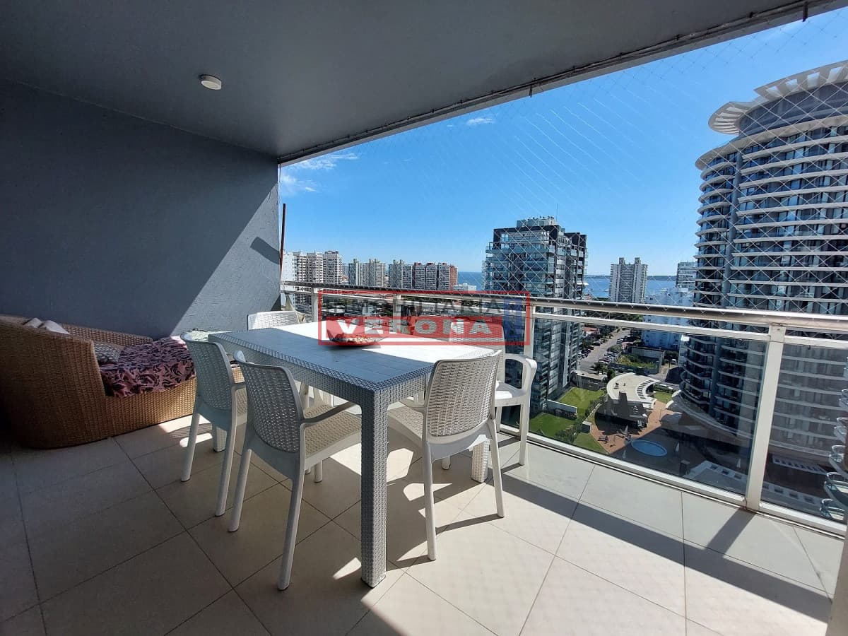 Apartamento en alquiler de Temporada 3 dormitorios - Inmobiliaria Verona Punta