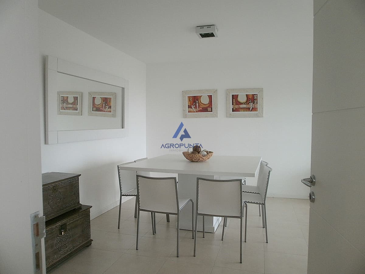 Alquiler temporario de apartamento de 3 dormitorios en zona Enjoy  -