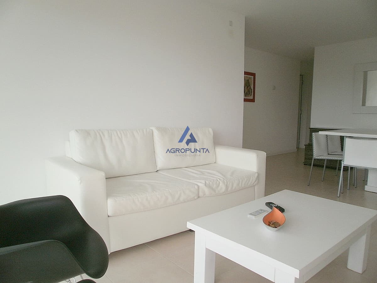 Alquiler temporario de apartamento de 3 dormitorios en zona Enjoy  -