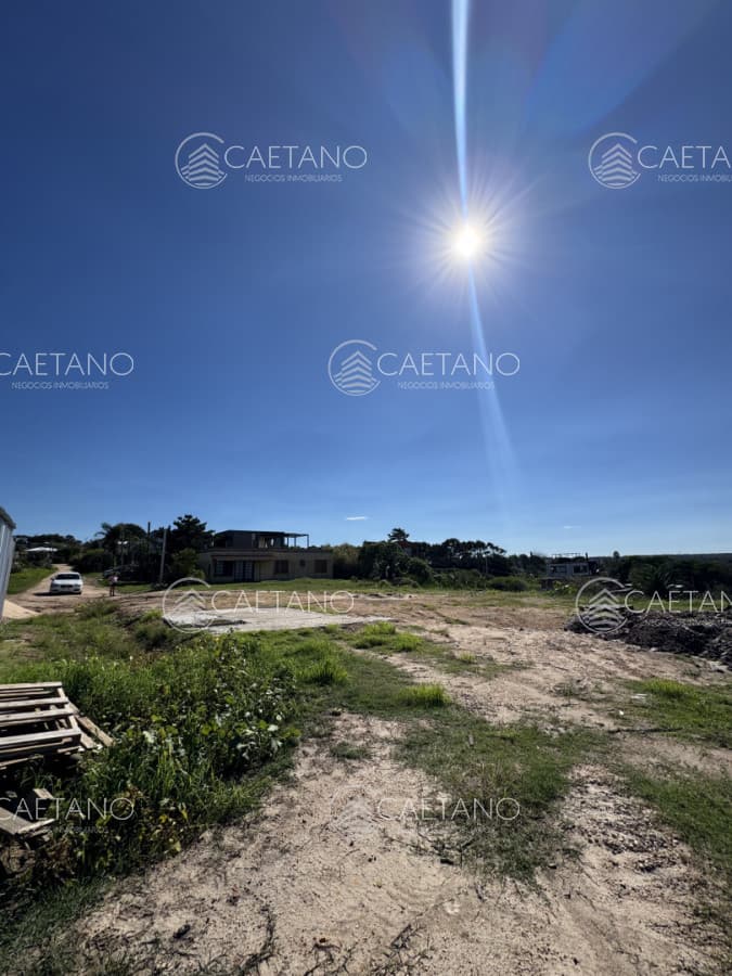 Terreno en altura con vista al mar en el Chorro