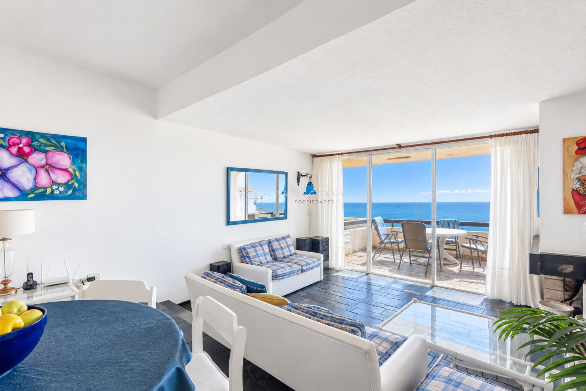 Venta de apartamento, 3 dormitorios, primera linea playa mansa