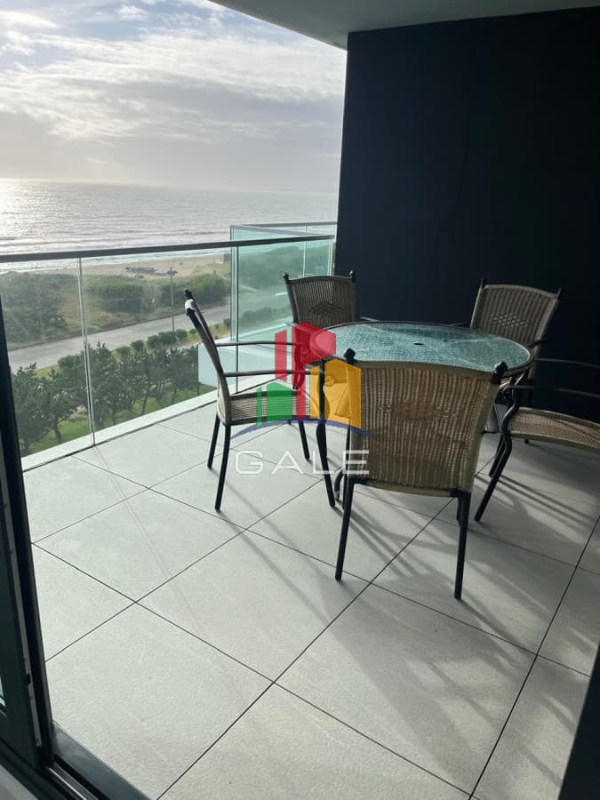 Gale Propiedades & Escribanía Apartamento ID.4069 - Venta apartamento dos dormitorios punta del este playa mansa primera linea edificio venetian
