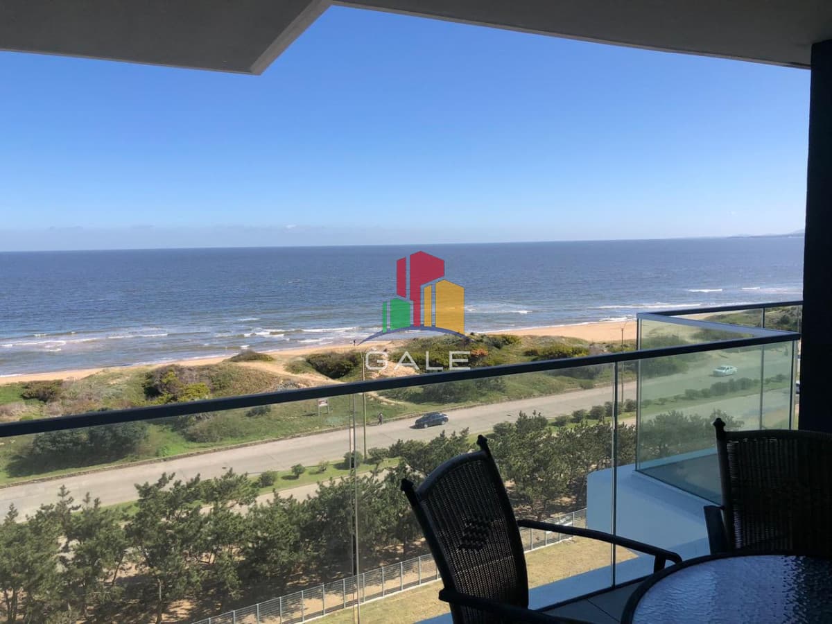 Gale Propiedades & Escribanía Apartamento ID.4069 - Venta apartamento dos dormitorios punta del este playa mansa primera linea edificio venetian