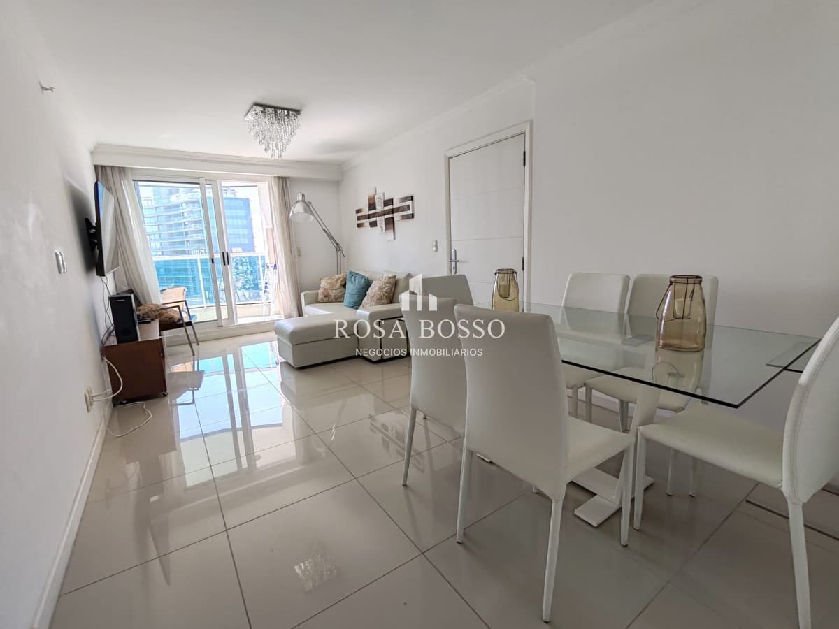 En venta apartamento 2 dormitorios en Playa Mansa