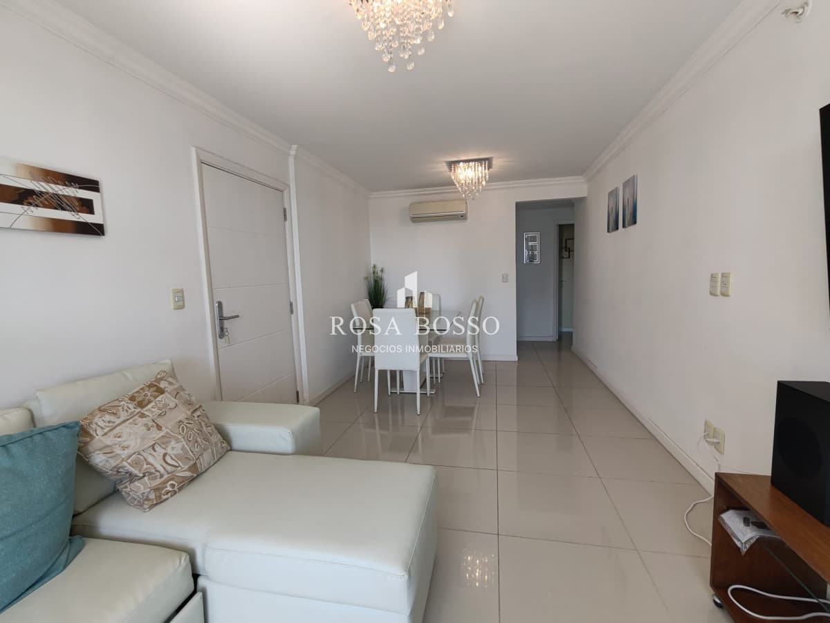 En venta apartamento 2 dormitorios en Playa Mansa