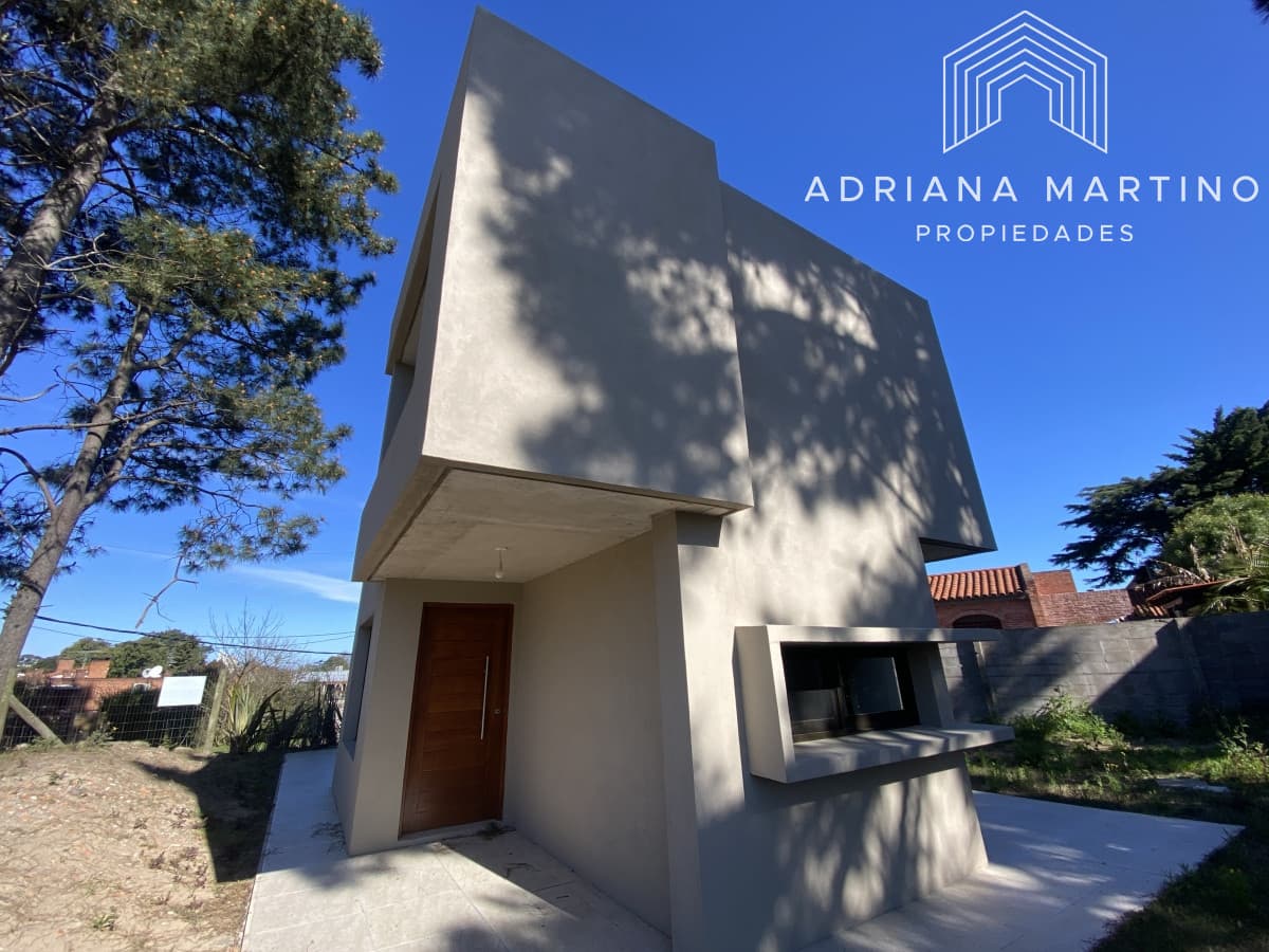 Moderna casa de 3 dormitorios en Pinares