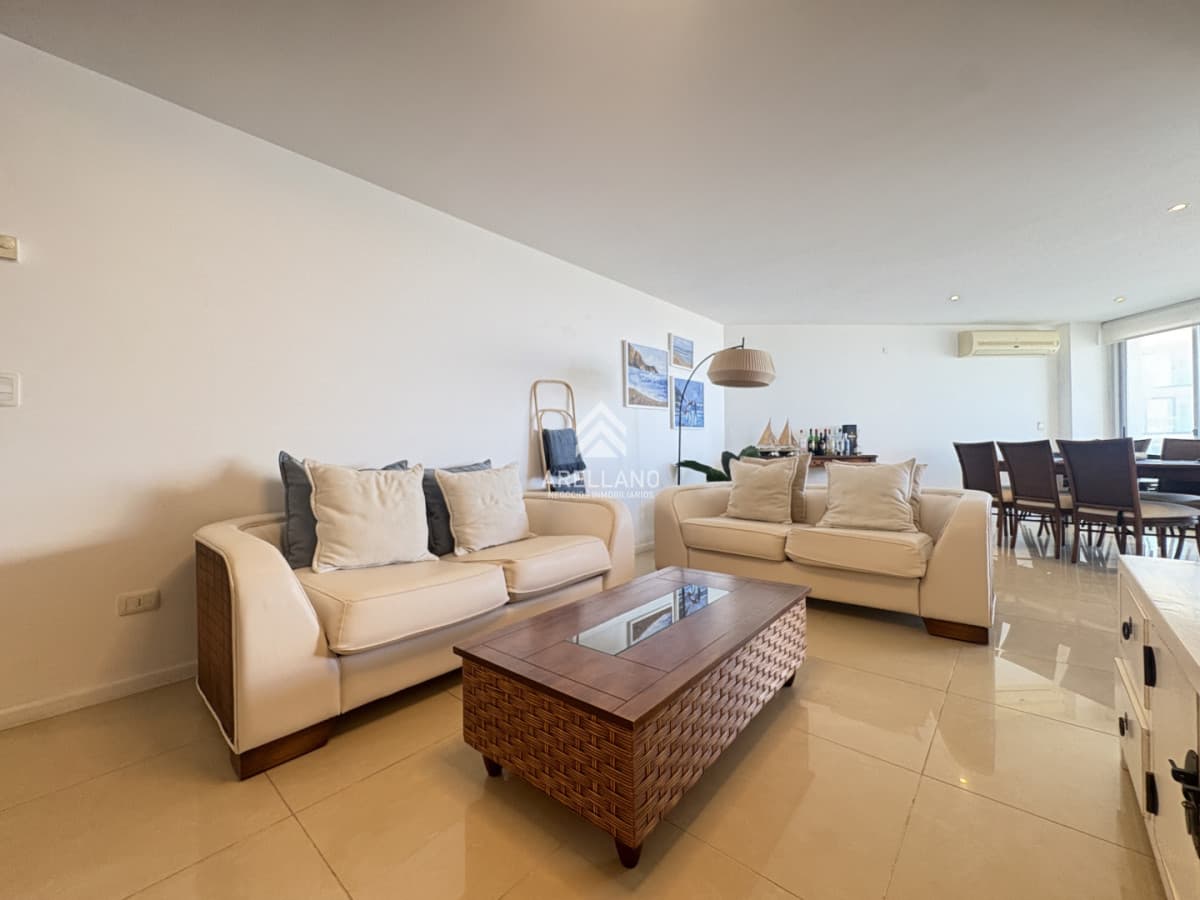 Apartamento ID.6041 - Venta apartamento 3 dormitorios mas servicio
